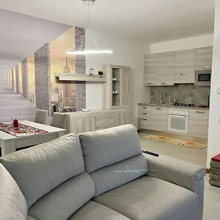 - Pusiano Villa